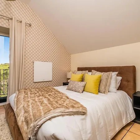 Ocean Panorama House By Homie