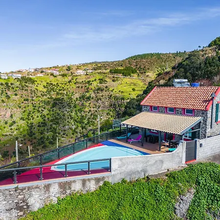Ocean Panorama House By Homie Calheta (Madeira)