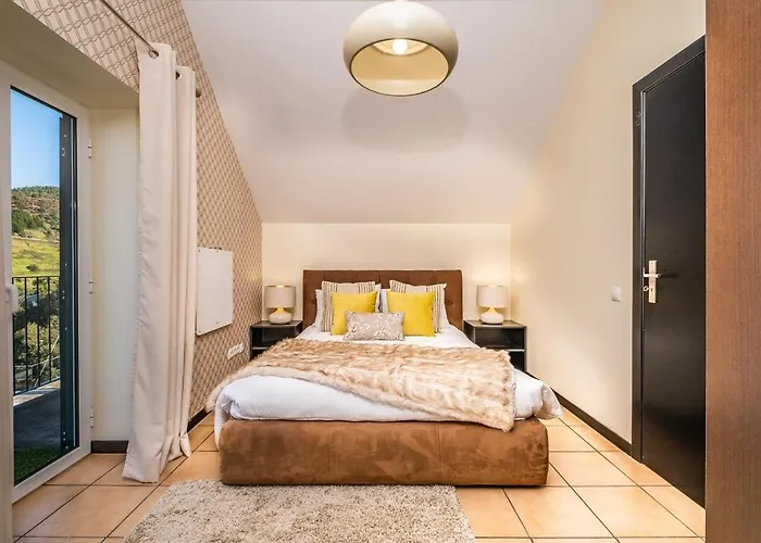 Ocean Panorama House By Homie Calheta (Madeira)